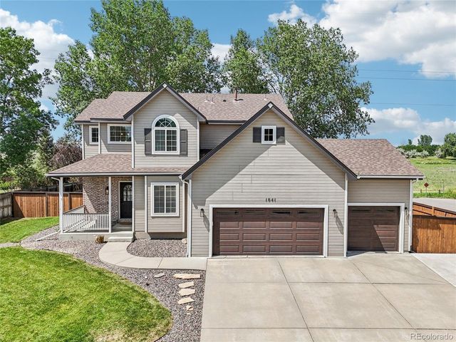 1041 Wisteria Dr, Loveland, CO 80538