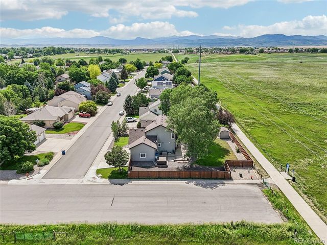 1041 Wisteria Dr, Loveland, CO 80538