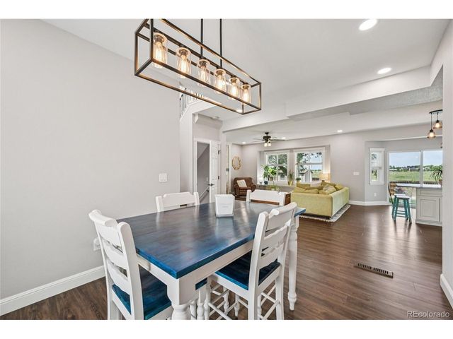 1041 Wisteria Dr, Loveland, CO 80538