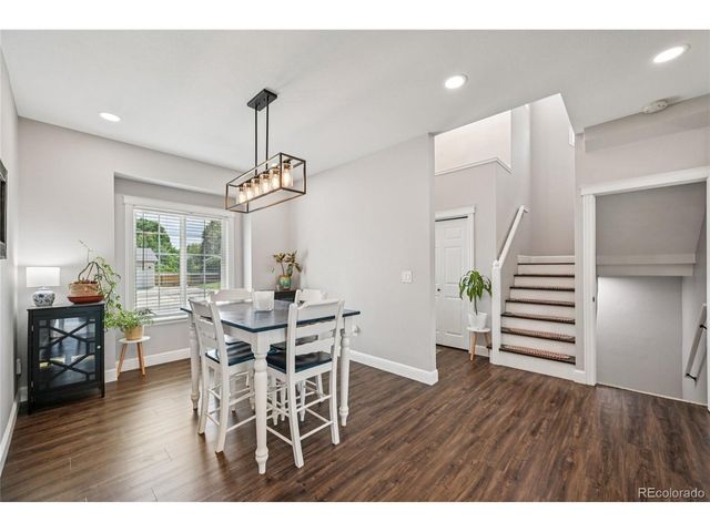 1041 Wisteria Dr, Loveland, CO 80538