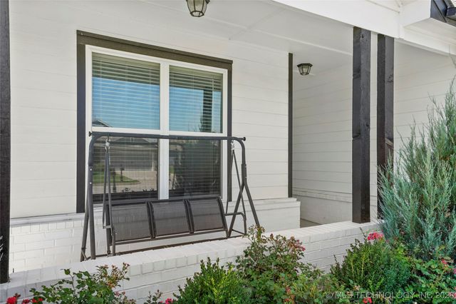 2009 W Huntsville Court, Broken Arrow, OK 74011