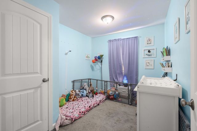 10 Norway Plains Road, Rochester, NH 03868