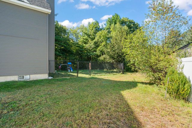 10 Norway Plains Road, Rochester, NH 03868