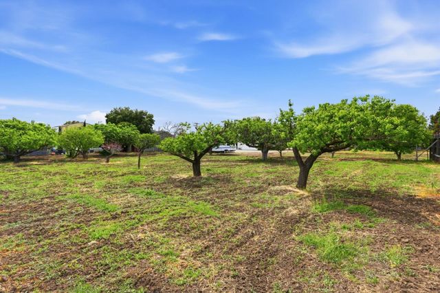 3641 McKee Road, San Jose, CA 95127