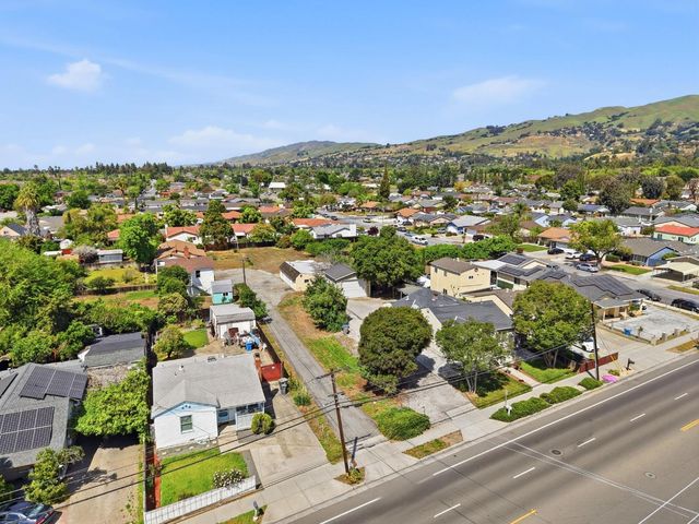 3641 McKee Road, San Jose, CA 95127