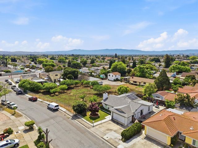 3641 McKee Road, San Jose, CA 95127