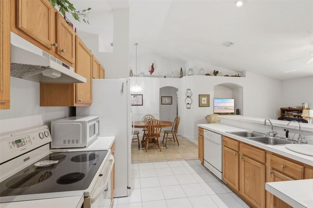 1028 COLLINS AVENUE, Orange City, FL 32763