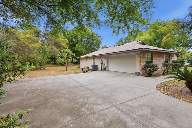 1028 COLLINS AVENUE, Orange City, FL 32763