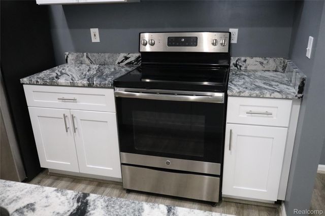 44843 MARIGOLD Drive, Sterling Heights, MI 48314