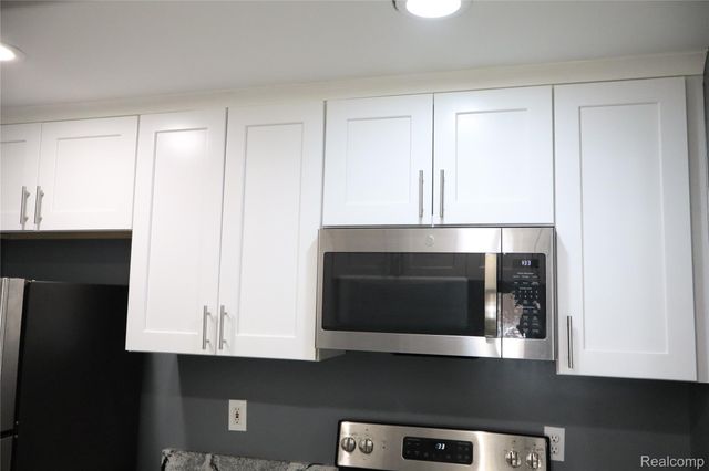 44843 MARIGOLD Drive, Sterling Heights, MI 48314