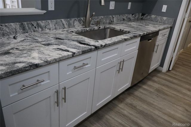 44843 MARIGOLD Drive, Sterling Heights, MI 48314