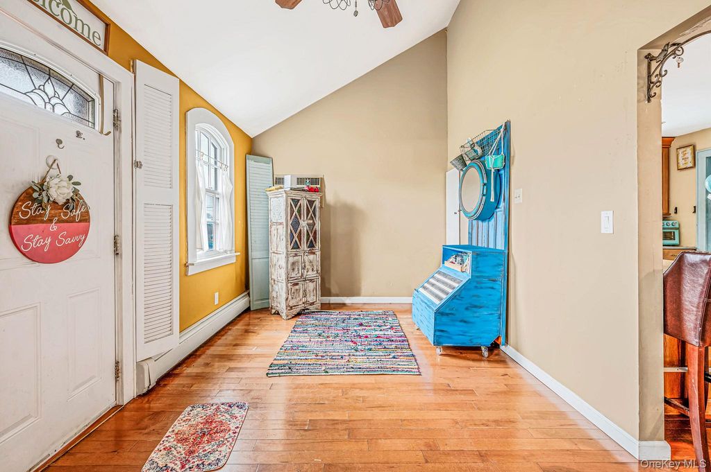 23 Dewey Place, Lindenhurst, NY 11757 — photo 5