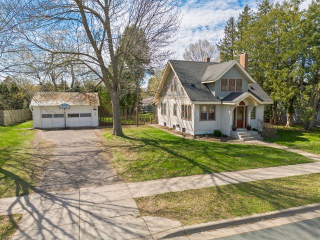 847 Ashland Street S, Cambridge, MN 55008