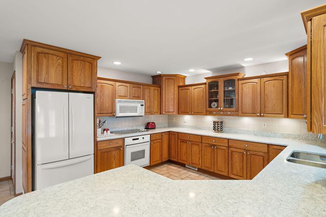 1552 Jade Boulevard, Valparaiso, IN 46385