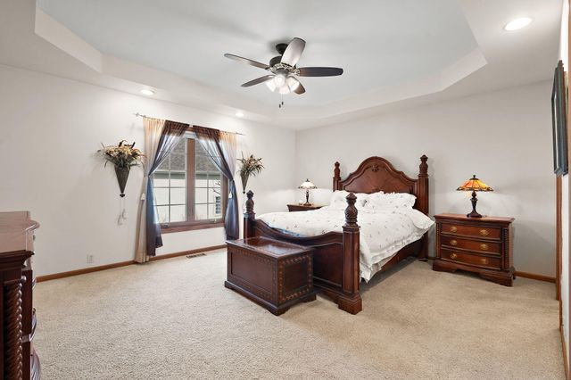 1552 Jade Boulevard, Valparaiso, IN 46385