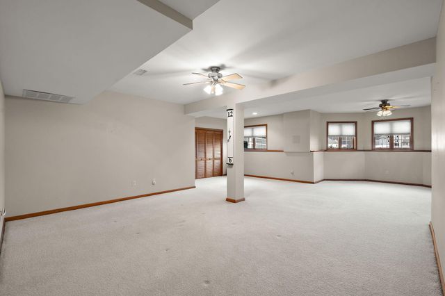 1552 Jade Boulevard, Valparaiso, IN 46385