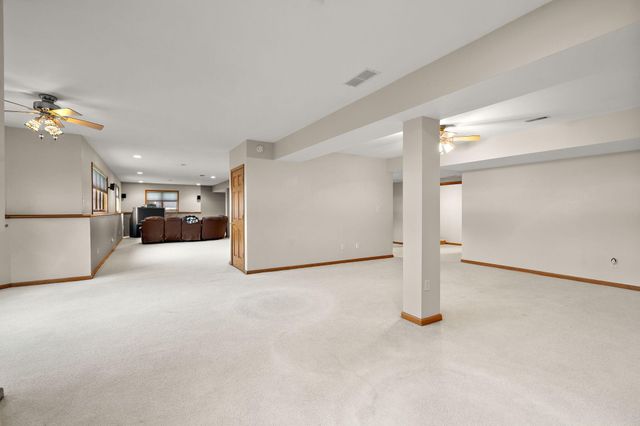 1552 Jade Boulevard, Valparaiso, IN 46385