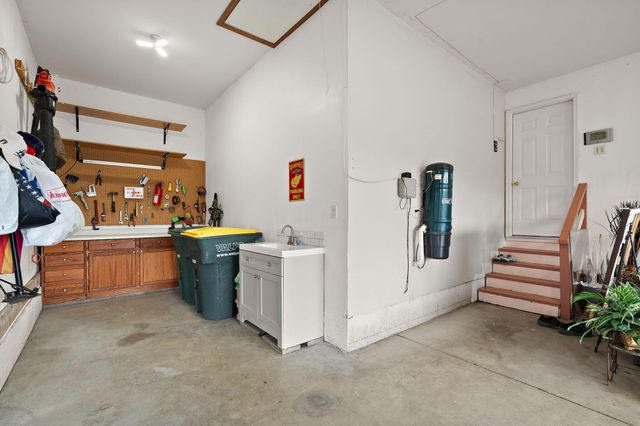 1552 Jade Boulevard, Valparaiso, IN 46385