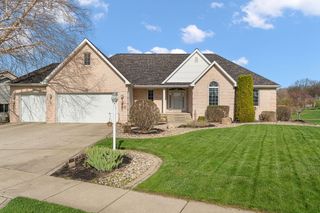 1552 Jade Boulevard, Valparaiso, IN 46385