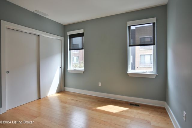415 Hancock Green Pl 101-201, Louisville, KY 40202