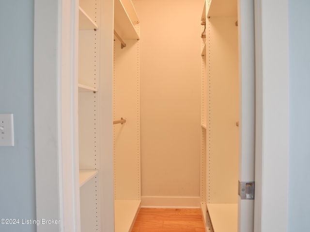 415 Hancock Green Pl 101-201, Louisville, KY 40202