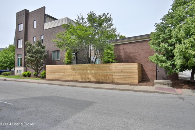 415 Hancock Green Pl 101-201, Louisville, KY 40202