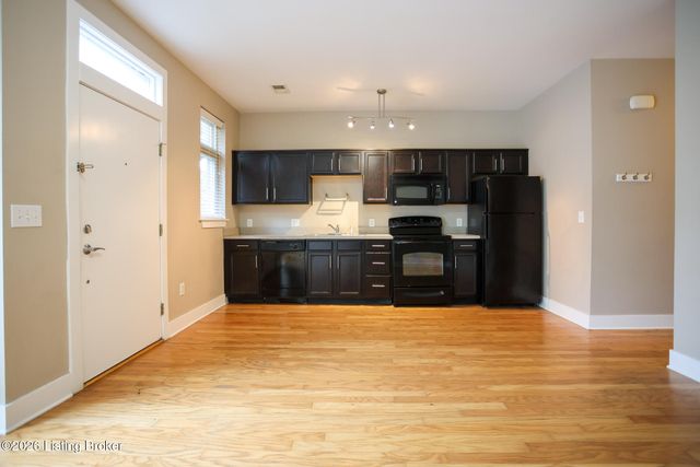 415 Hancock Green Pl 101-201, Louisville, KY 40202