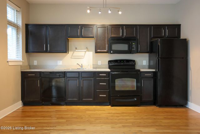415 Hancock Green Pl 101-201, Louisville, KY 40202