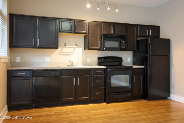 415 Hancock Green Pl 101-201, Louisville, KY 40202