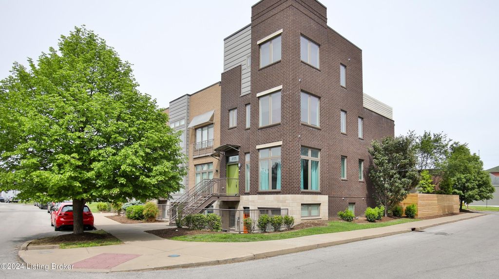 415 Hancock Green Pl 101-201, Louisville, KY 40202