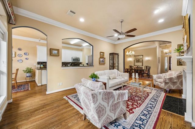 5307 Hidalgo Street, Houston, TX 77056