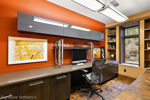 7357 Lindenmere Drive, Bloomfield Hills, MI 48301