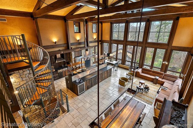 7357 Lindenmere Drive, Bloomfield Hills, MI 48301