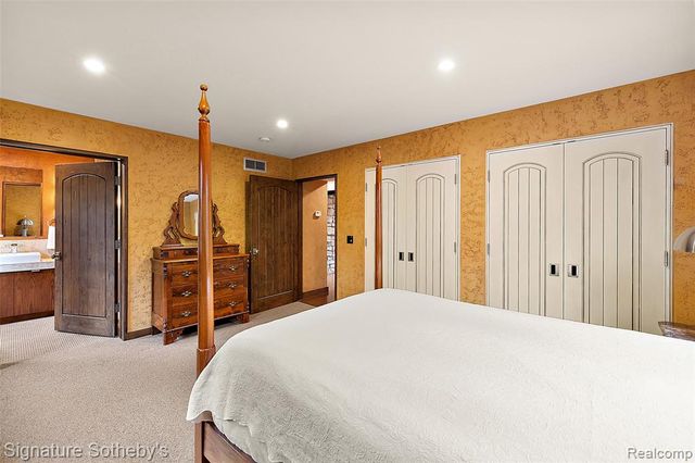 7357 Lindenmere Drive, Bloomfield Hills, MI 48301