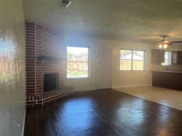2406 Ridge Hollow Drive, Houston, TX 77067