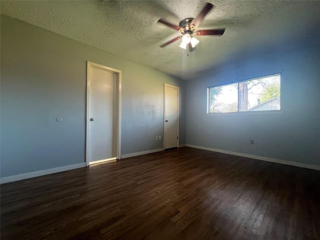 2406 Ridge Hollow Drive, Houston, TX 77067