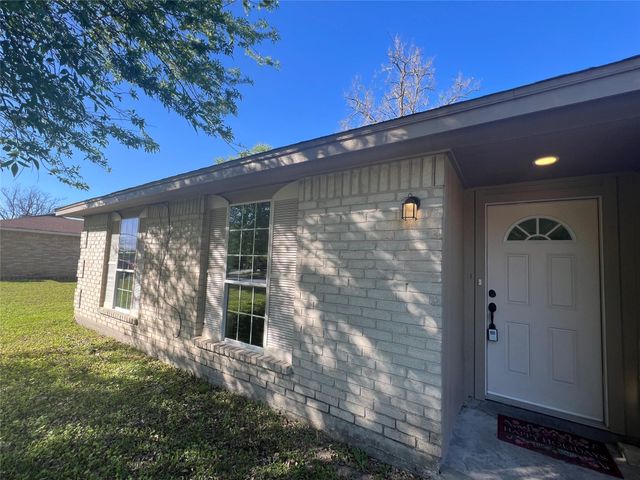 2406 Ridge Hollow Drive, Houston, TX 77067