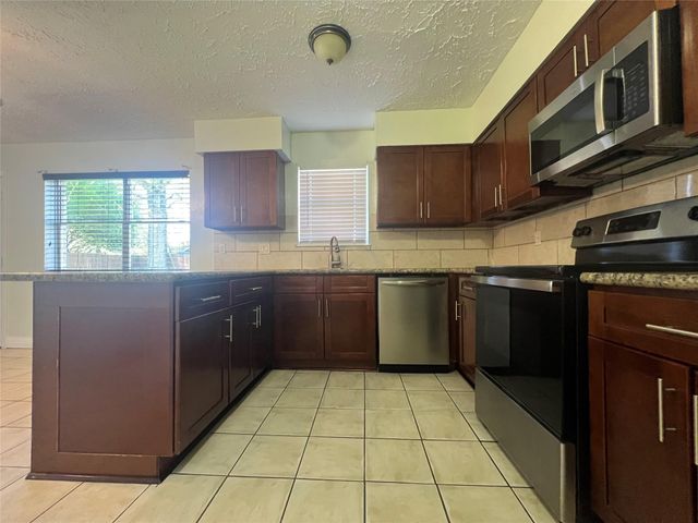 2406 Ridge Hollow Drive, Houston, TX 77067