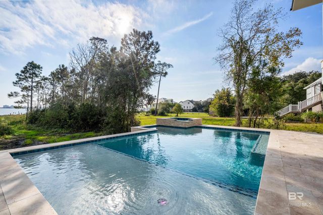 14686 State Highway 180, Gulf Shores, AL 36542