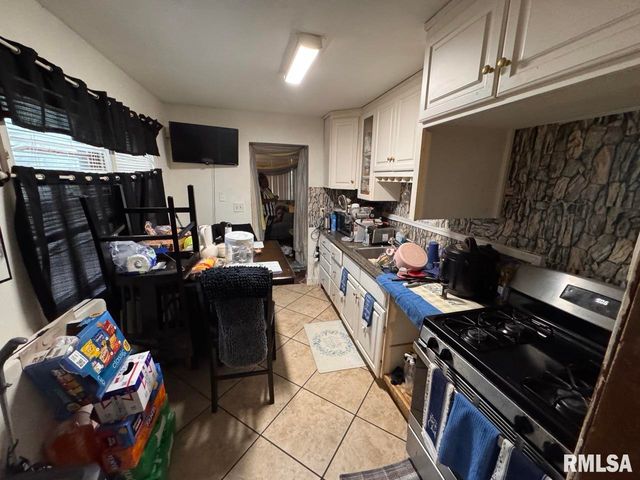 2417 W ANN Street, Peoria, IL 61605