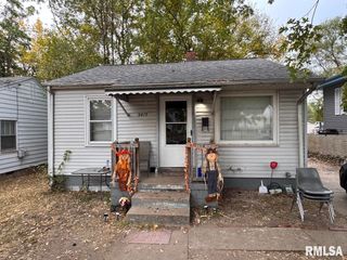 2417 W ANN Street, Peoria, IL 61605