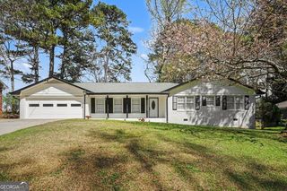 2142 Colonial Oak Way SW, Stone Mountain, GA 30087
