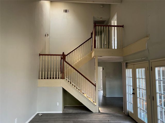 8496 Dairy View Lane, Houston, TX 77072