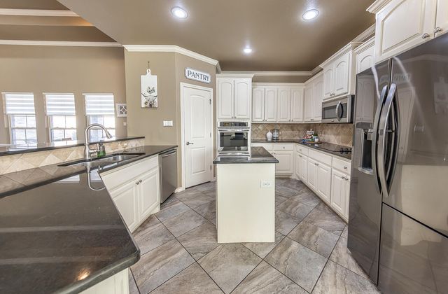 6102 96th Street, Lubbock, TX 79424