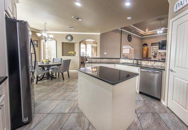 6102 96th Street, Lubbock, TX 79424