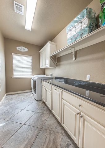 6102 96th Street, Lubbock, TX 79424