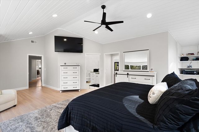 17 Jonathan Dr, Ayer, MA 01432