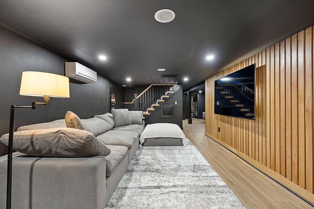 17 Jonathan Dr, Ayer, MA 01432