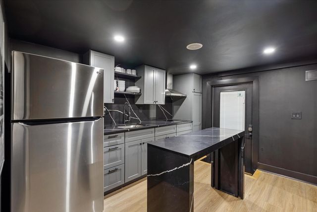 17 Jonathan Dr, Ayer, MA 01432