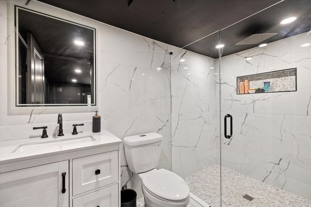 17 Jonathan Dr, Ayer, MA 01432